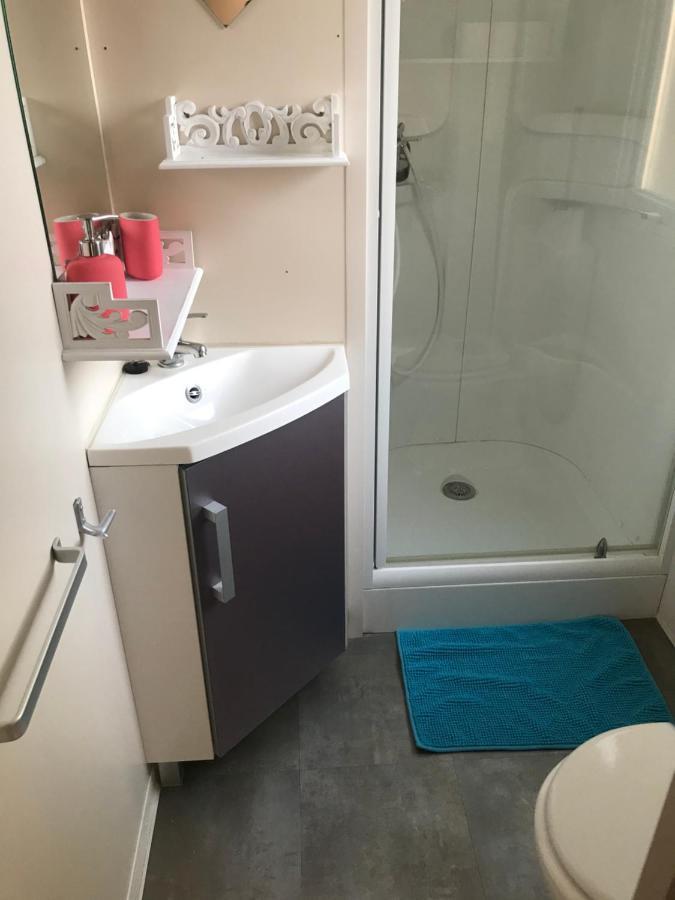 Mobilhome En Face Des Plages 耶尔 外观 照片