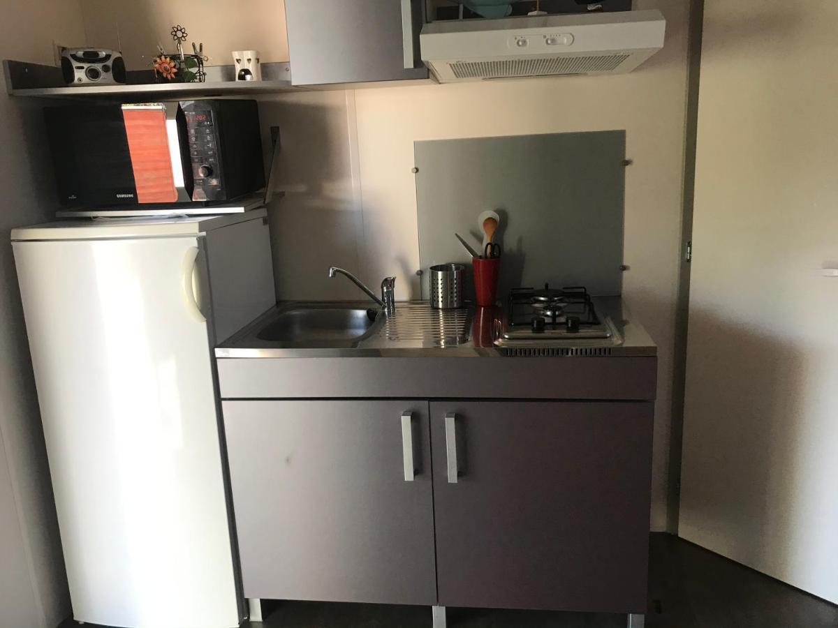 Mobilhome En Face Des Plages 耶尔 外观 照片
